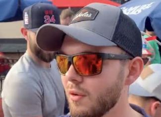 World’s Biggest Hardo Refuses To Name Hottest Red Sox Player Because He Doesn’t Want People To Think He’s Gay – Barstool Sports