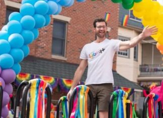‘Bros’ Toronto Review: Billy Eichner’s History-Making Gay Rom-Com Also Happens To Be Damn Funny – Yahoo Entertainment