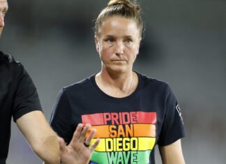 Casey Stoney, San Diego Wave take stand for gay rights in Florida – Just Women’s Sports