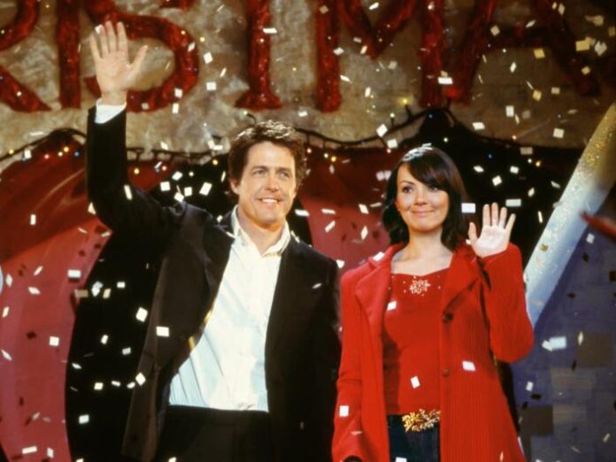 Frances de la Tour reflects on ‘odd’ decision to cut gay scene from Love Actually - Yahoo News