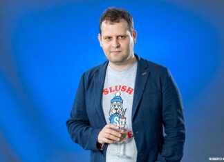 Gay Comedian Reveals He Was Raped in a Sauna – Advocate.com