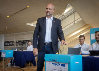 Gay Likud MK defends Netanyahu’s push for inclusion of anti-LGBT Noam party – The Times of Israel