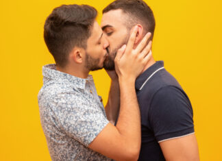 Gay men are the “canary in the coal mine” of future pandemics, warns doc seeking HIV cure – Queerty