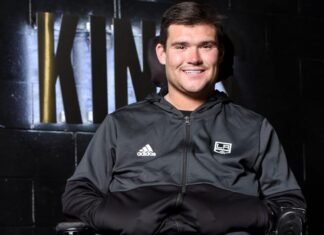 Jablonski, Kings staffer who is paralyzed, comes out as gay – NHL.com