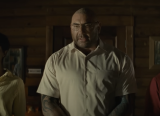 ‘Knock at the Cabin’ Trailer: M. Night Shyamalan Turns a Gay Family Vacation Apocalyptic – Yahoo Entertainment