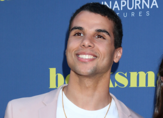 Mason Gooding’s biceps make gay Twitter feel all warm and fuzzy – Queerty