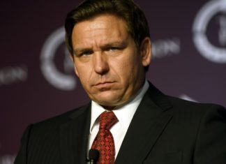 Ron DeSantis’s “Don’t Say Gay” law is even preventing teachers from giving bandaids to students – Daily Kos