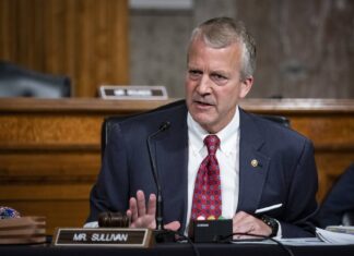 Sen. Sullivan signs letter with other Republicans denouncing proposed federal protections for transgender athletes – Anchorage Daily News