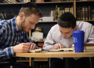 Sonia Sotomayor blocks order forcing Yeshiva University to officially recognize gay student group – Washington Times