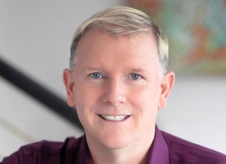 Texas realtor helps desperate LGBTQ+ people ‘flee red states’ – PinkNews