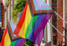 This school district banned Pride flags, but the local Gay Mafia™ isn’t giving them up without a fight – Queerty