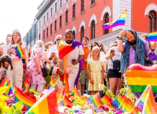 Two more suspects arrested over Oslo gay bar shooting – Reuters.com