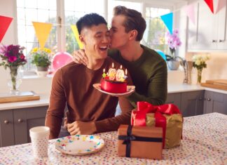 30 things every gay man must do in their thirties – GayCities