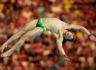 5 times openly gay diver Matthew Mitcham slayed, in and out of his Speedos – Queerty