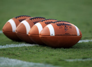 College football world reacts as player comes out as gay – The Comeback