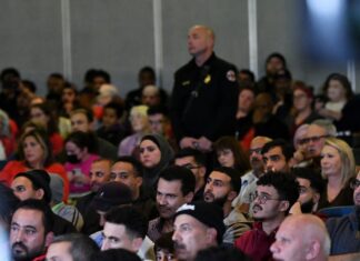 Dearborn board returns to book policy after meeting halted Monday – Detroit News
