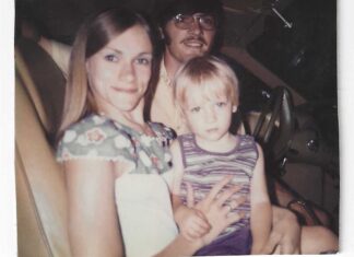 Dustin Lance Black Documentary ‘Mama’s Boy’ on HBO October 18 – Next TV