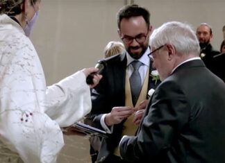 Gay Ex-Monk Leaves Church to Wed Boyfriend – Advocate.com