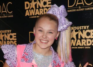 Jojo Siwa Shares ‘Gay Awakening Story’ On TikTok – 106.3 The Groove – 106.3 The Groove