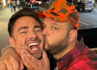 Jonathan Bennett and Daniel Franzese Reunite Ahead of Mean Girls Day – PEOPLE