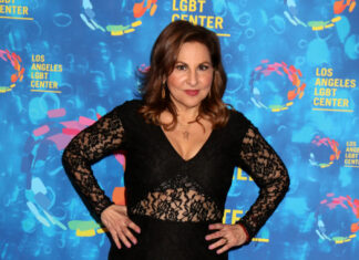 Kathy Najimy rally cries for her gay fans and, honey, preach! – Queerty