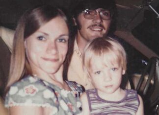 ‘Mama’s Boy’ Trailer: Dustin Lance Black And His Mormon Mom – UPROXX