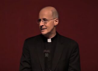 Priest Supports Laws that Compel Catholics to Celebrate ‘Gay Marriage’ – CatholicVote org