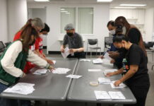 Restaurant workers at SFO receive raises after 3-day strike – SFGATE