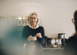 Women twice as likely as men to be asked to make tea at work, research finds – Yahoo Entertainment