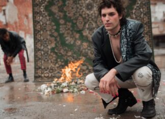 10 Gay Outfits That Define Style and Self-Expression 2025 - Global Sources