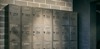 Crunch Fitness tells members to stop having sex in the men’s locker room - Metro Weekly