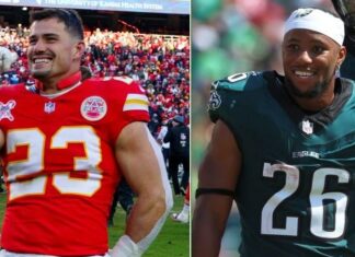 Dad bods, hot bods, tush play and eye candy: The gay guide to the Eagles-Chiefs Super Bowl – Outsports Dad bods, hot bods, tush play and eye candy: The gay guide to the Eagles-Chiefs Super Bowl - Outsports