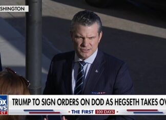 First openly gay DC federal judge rakes Trump admin over military trans ban – Fox News First openly gay DC federal judge rakes Trump admin over military trans ban - Fox News