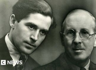 Gay couple’s archive reveals ‘peaceful life’ in 1920s Dorset – BBC.com Gay couple's archive reveals 'peaceful life' in 1920s Dorset - BBC.com