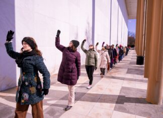 Kennedy Center cancels Pride performance from Gay Men’s Chorus after Trump took over – LGBTQ Nation Kennedy Center cancels Pride performance from Gay Men’s Chorus after Trump took over - LGBTQ Nation