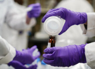 NIH announces new funding policy that rattles medical researchers : Shots – Health News – NPR NIH announces new funding policy that rattles medical researchers : Shots - Health News - NPR