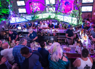 Top Gay Bars Chicago: 10 Bars for Drinking and Dancing - Choose Chicago