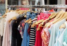 First “Pop-Up Clothing Swap” Aims to Help LGBT Students Express Themselves Through Fashion - The Daily Campus