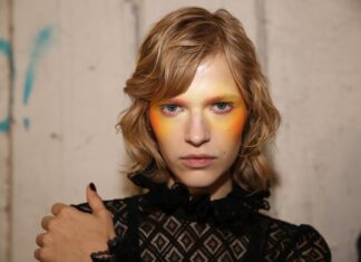 How 9 LGBT Models Harness Fashion & Makeup To Express Their Queerness – Refinery29 Australia How 9 LGBT Models Harness Fashion & Makeup To Express Their Queerness - Refinery29 Australia