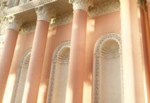 I Fell For a “Progressive” Church, and It Was a Mistake – FASHION Magazine I Fell For a "Progressive" Church, and It Was a Mistake - FASHION Magazine