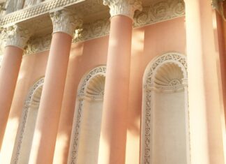 I Fell For a "Progressive" Church, and It Was a Mistake - FASHION Magazine