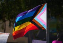 24 Hour Fitness allows staff to wear LGBT pride, BLM logos for 'solidarity' but limits US flag - Christian Post