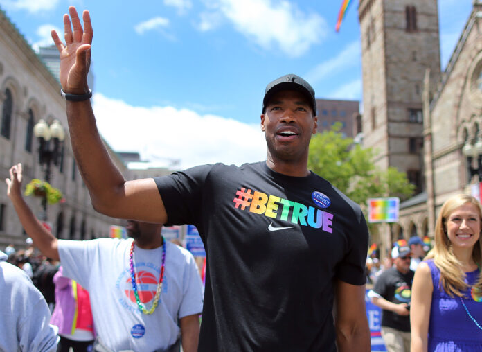 Jason Collins joins Nets’ Pride night and calls on sports world to ‘fight for equality’ - Gay City News