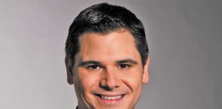 Jeff Guaracino: Philly fan and gay-travel guru - Philadelphia Gay News