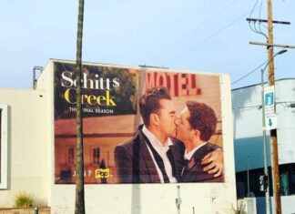 ‘Schitt’s Creek’ gives Hollywood a big gay kiss - Washington Blade