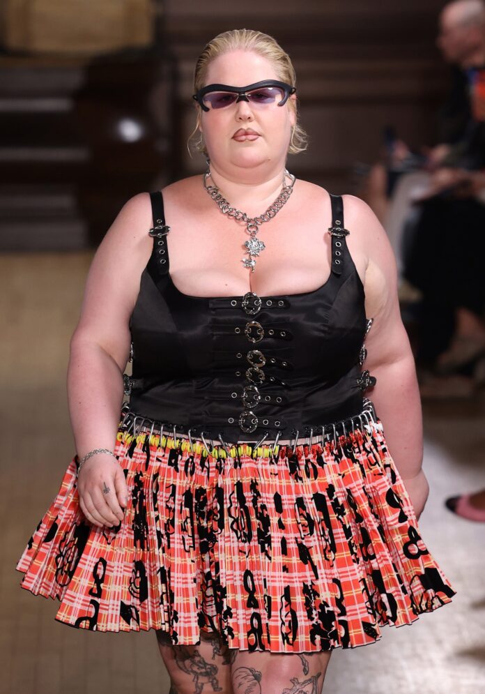 The Queer History Of The Accessory That’s Everywhere Right Now - Refinery29