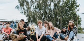 Adolescent health is at a tipping point, global analysis suggests - Medical Xpress