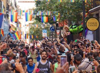 This Canadian island city is the hot new gay travel destination – gaycities.com This Canadian island city is the hot new gay travel destination - gaycities.com