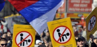 Anti-gay, Obama conspiracy theorist fired from Kennedy Center after CNN investigation – CNN Anti-gay, Obama conspiracy theorist fired from Kennedy Center after CNN investigation - CNN