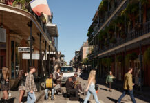 Behind the Scenes of the Most Scandalous Ghost Tour in New Orleans – Thrillist Behind the Scenes of the Most Scandalous Ghost Tour in New Orleans - Thrillist